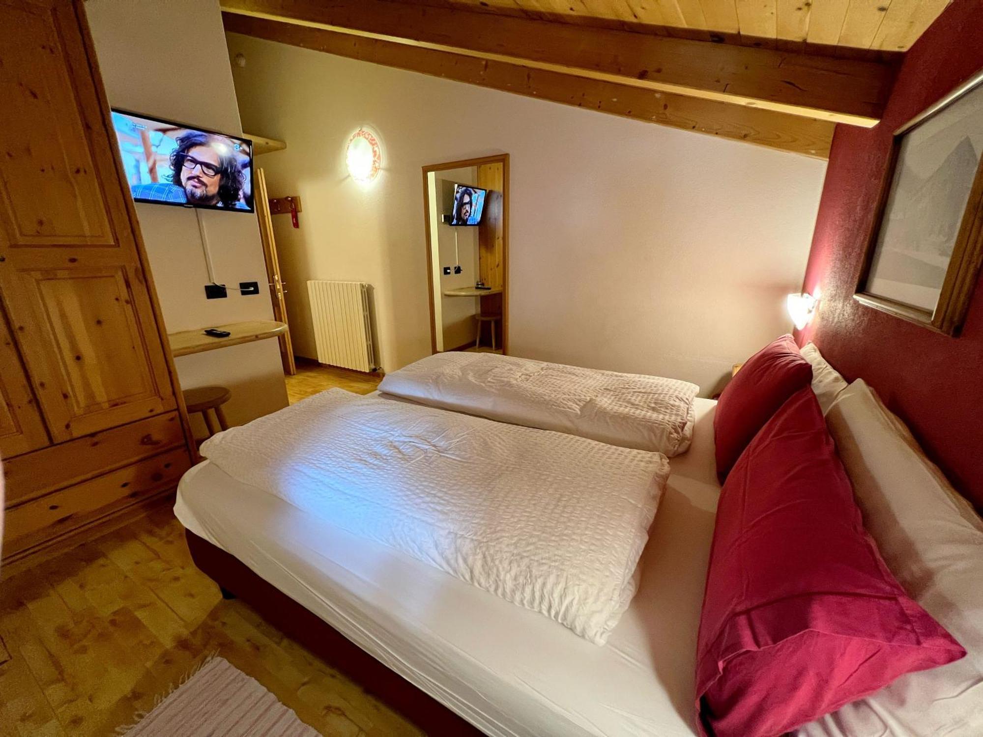 Garni Francescato Hotel Livigno Exterior photo