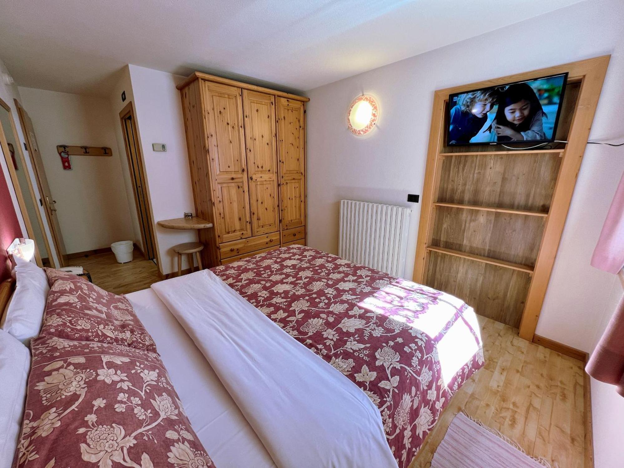 Garni Francescato Hotel Livigno Exterior photo